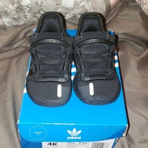 Adidas Black Unisex Sneakers Size 4C